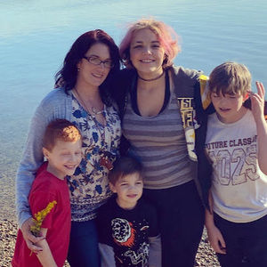 Meet your Posher, Sandy